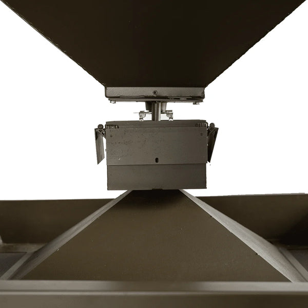 Trio Feeder (1,500 lb)